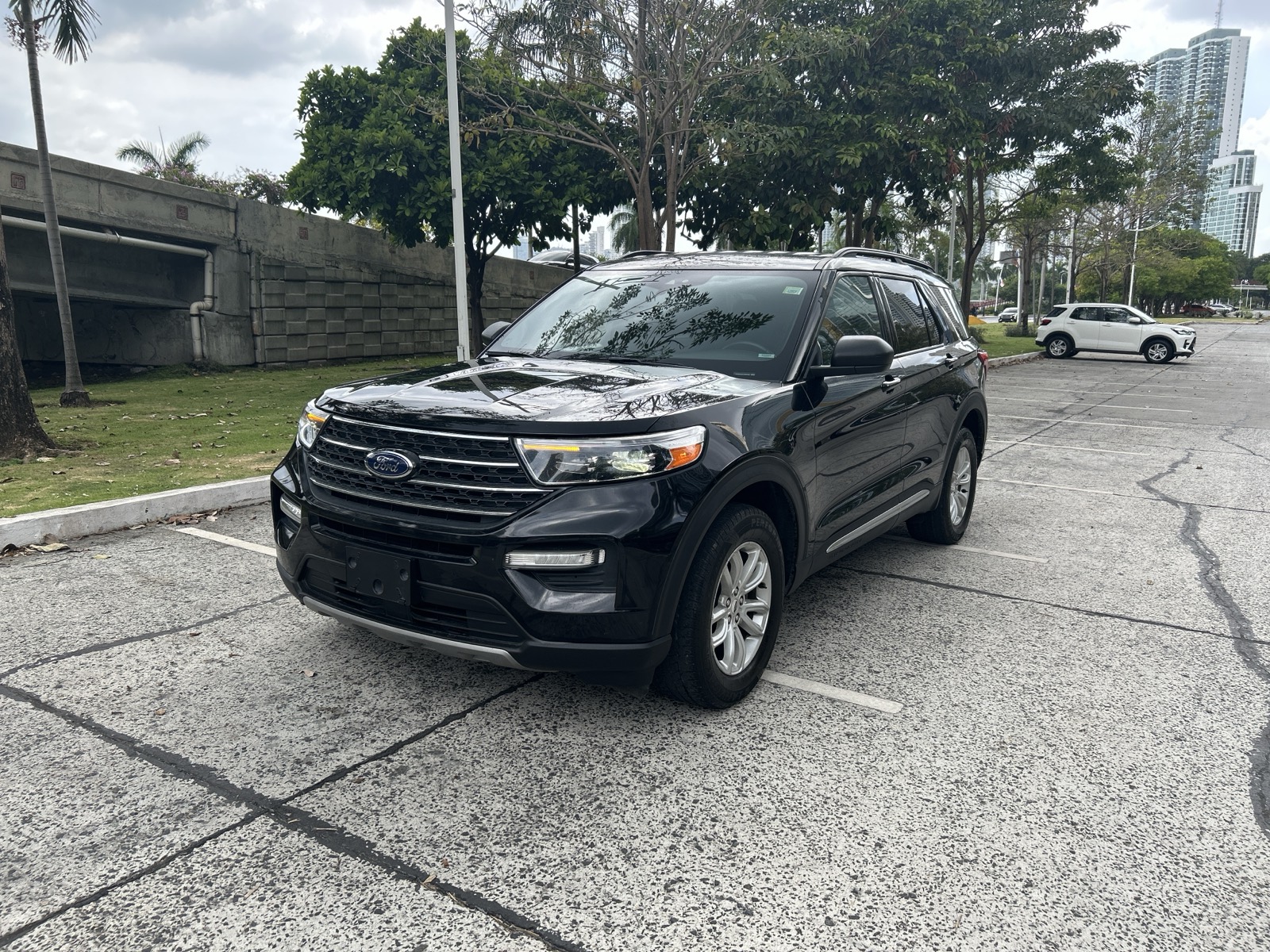 FORD EXPLORER 2020