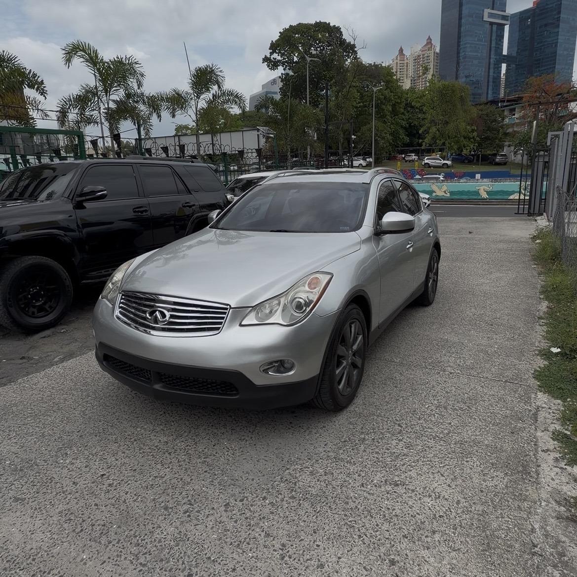 INFINITI EX35 2012