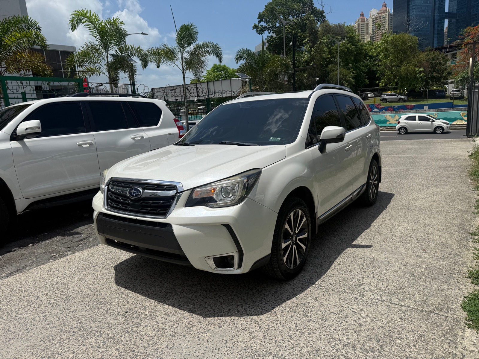 SUBARU FORESTER 2017